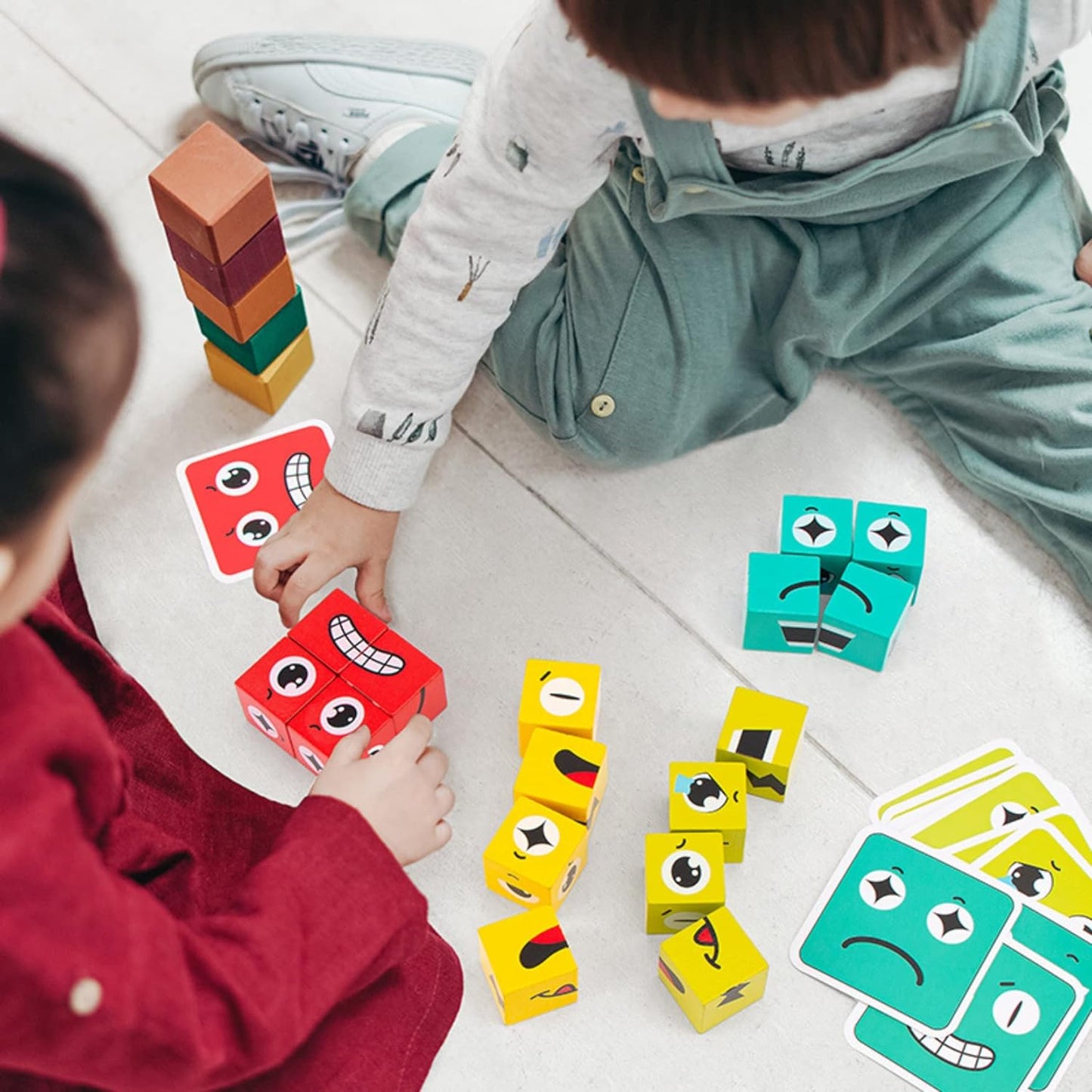 Emoji Expressions Matching Cube Game